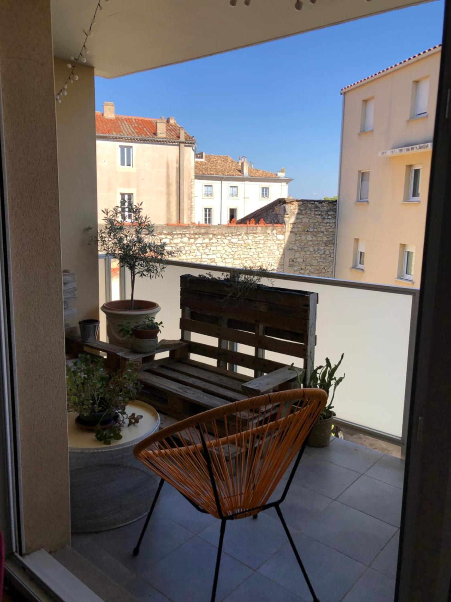 Bel Appartement Nimois Au Calme Avec Balcon Ним Экстерьер фото