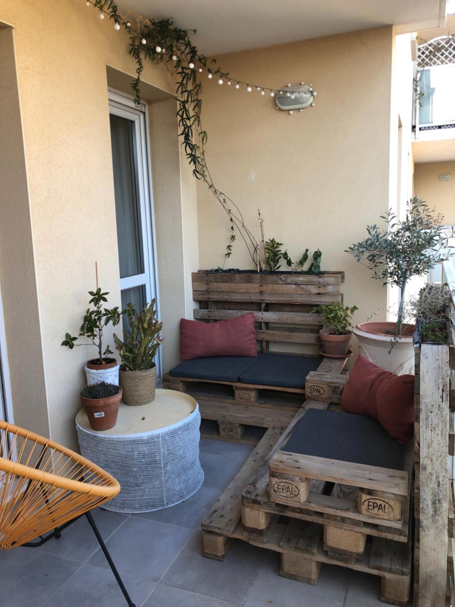 Bel Appartement Nimois Au Calme Avec Balcon Ним Экстерьер фото